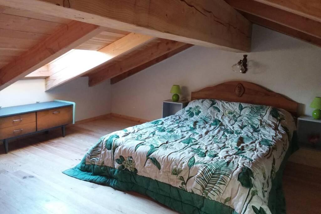 Loft La Rose Desiree Gite 3 Etoiles Chalencon Bagian luar foto