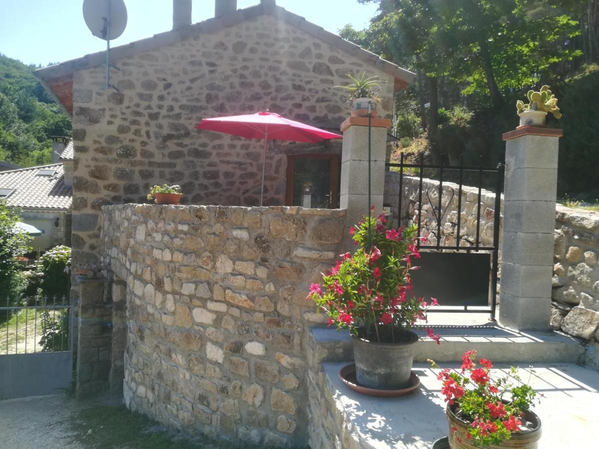 Loft La Rose Desiree Gite 3 Etoiles Chalencon Bagian luar foto